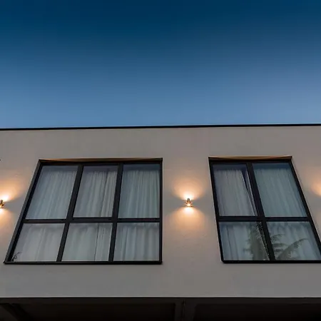 Apartments&rooms Preelook 4*