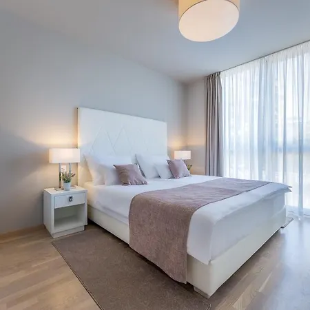 & Preelook Guest house 4*