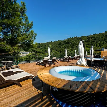 & Preelook Guest house 4*